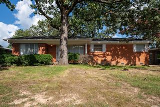 5104 N Cedar Street, North Little Rock, AR 72116