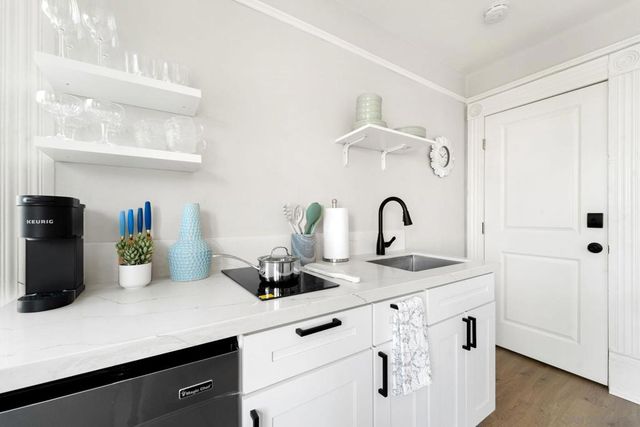 2174 Logan Ave, San Diego, CA 92113