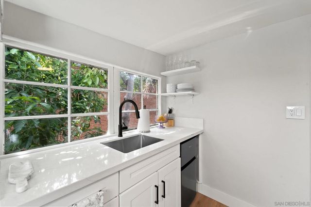 2174 Logan Ave, San Diego, CA 92113