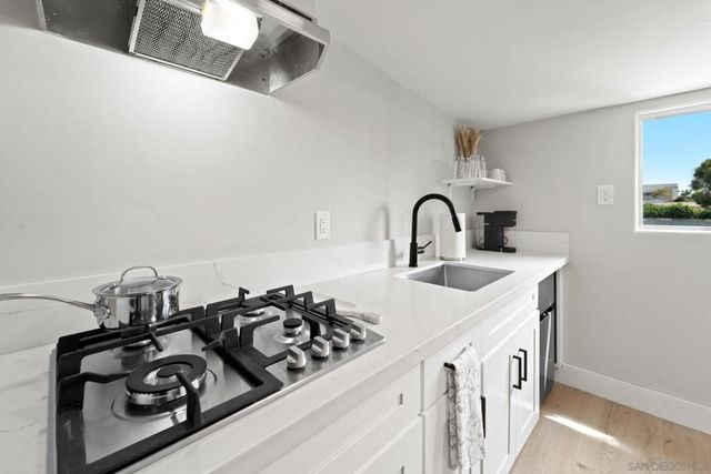 2174 Logan Ave, San Diego, CA 92113