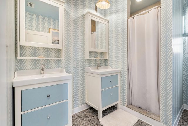 3213 Vincent Road, West Palm Beach, FL 33405