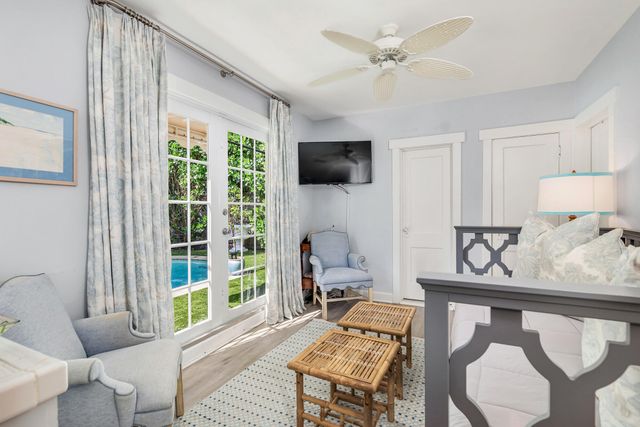 3213 Vincent Road, West Palm Beach, FL 33405