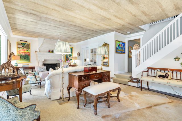 3213 Vincent Road, West Palm Beach, FL 33405