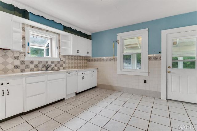 2519 Spencer Avenue, Overland, MO 63114