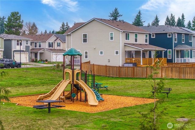 912 Vine Maple Street SE, Lacey, WA 98503