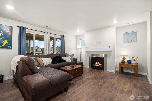 912 Vine Maple Street SE, Lacey, WA 98503