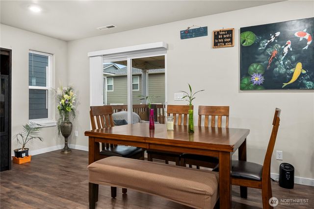 912 Vine Maple Street SE, Lacey, WA 98503