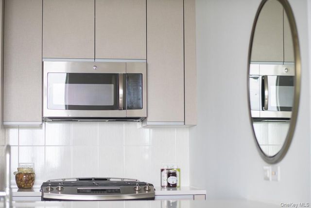 1 Third 515, Mineola, NY 11501