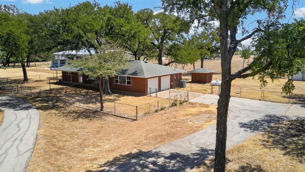 161 Tomlinson Road 1 & 3, Granbury, TX 76049