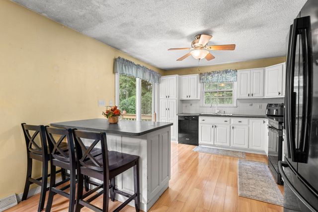 15 Liane Way, Pembroke, MA 02359
