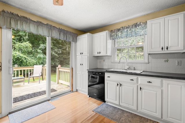 15 Liane Way, Pembroke, MA 02359