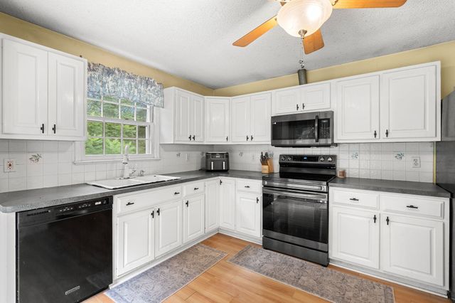 15 Liane Way, Pembroke, MA 02359