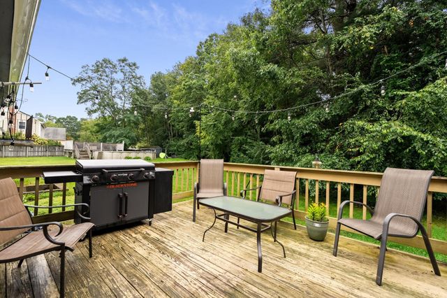 15 Liane Way, Pembroke, MA 02359