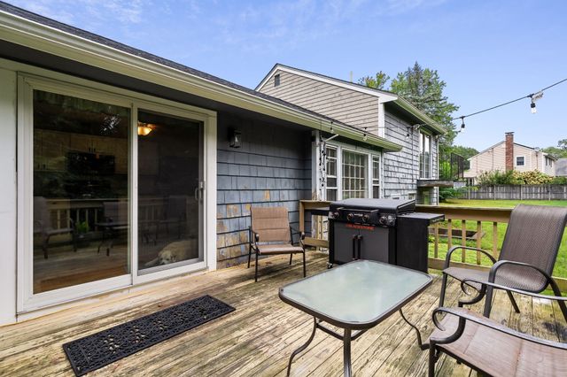 15 Liane Way, Pembroke, MA 02359