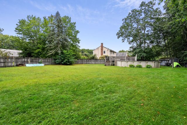 15 Liane Way, Pembroke, MA 02359