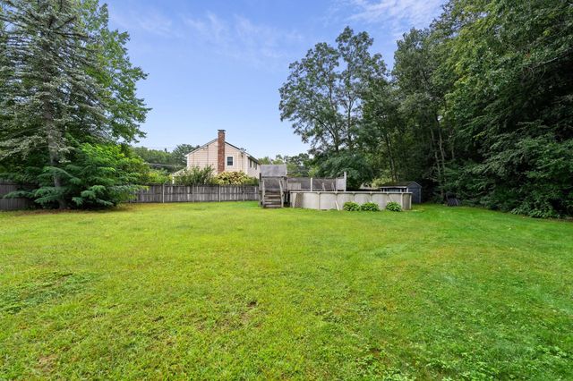 15 Liane Way, Pembroke, MA 02359