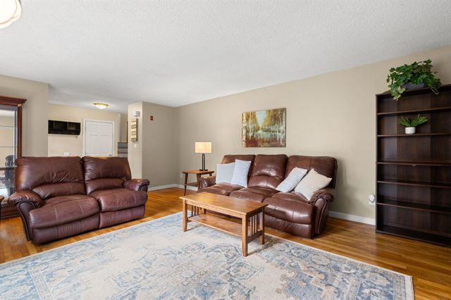 15 Liane Way, Pembroke, MA 02359
