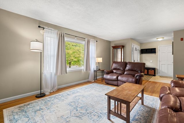 15 Liane Way, Pembroke, MA 02359