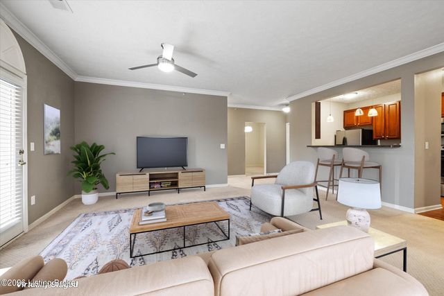 2704 Bradford Commons Dr 201, Louisville, KY 40299