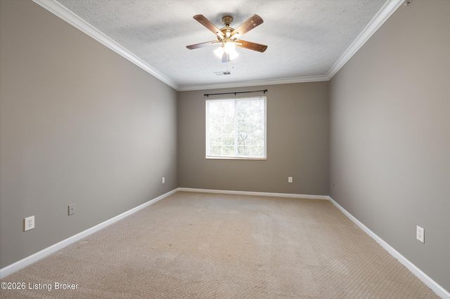 2704 Bradford Commons Dr 201, Louisville, KY 40299