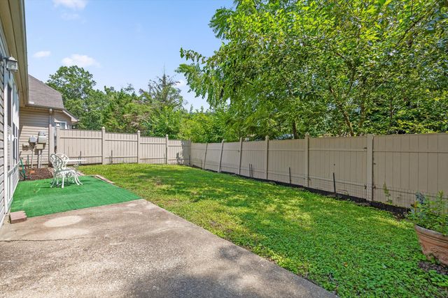 1364 Village Green Drive, Hixson, TN 37343