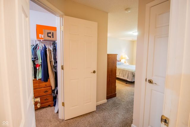 1527 Egret Lane, Greenwood, IN 46143