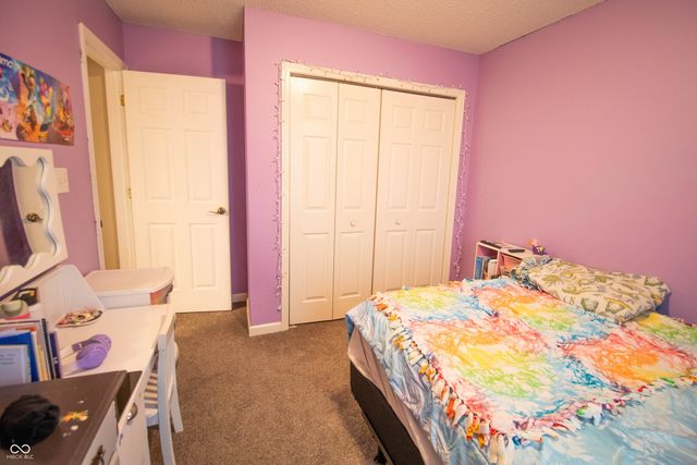 1527 Egret Lane, Greenwood, IN 46143