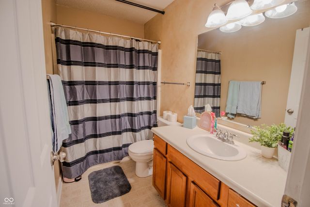 1527 Egret Lane, Greenwood, IN 46143
