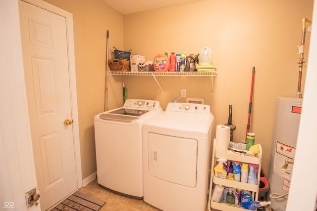 1527 Egret Lane, Greenwood, IN 46143