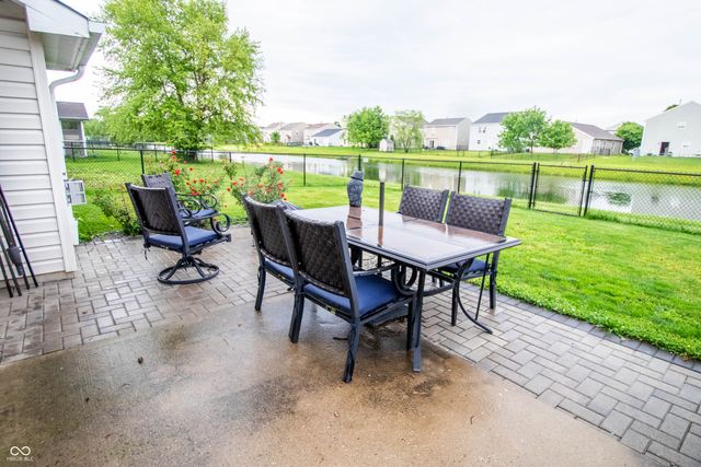 1527 Egret Lane, Greenwood, IN 46143