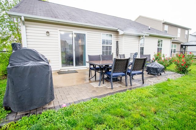 1527 Egret Lane, Greenwood, IN 46143