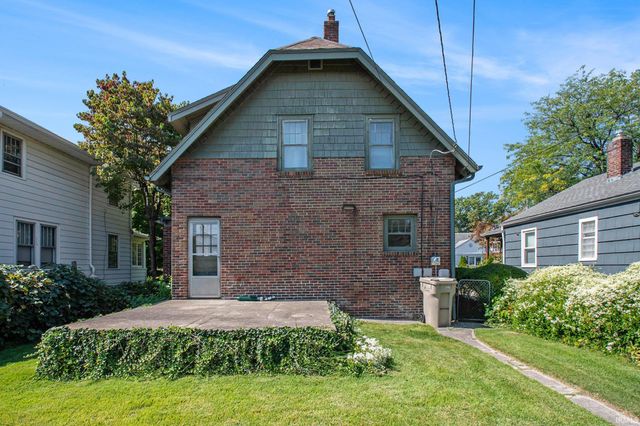 1958 Berkley Place, South Bend, IN 46616