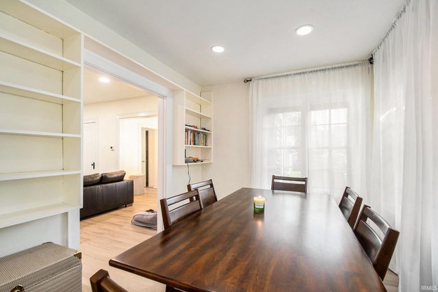 1958 Berkley Place, South Bend, IN 46616
