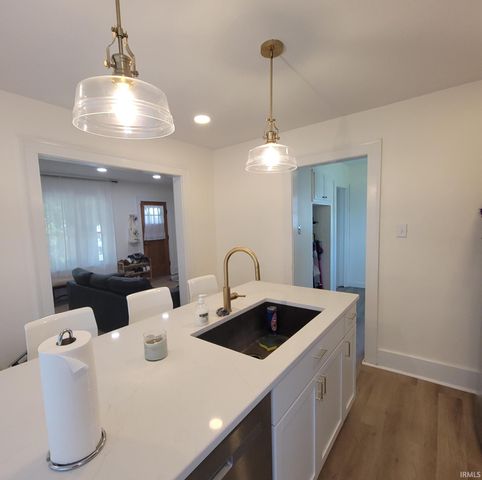 1958 Berkley Place, South Bend, IN 46616
