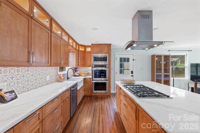 1122 Pine Knot Court, Clover, SC 29710