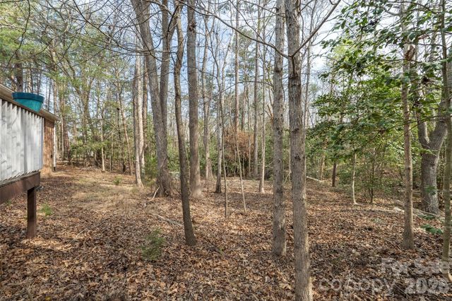1122 Pine Knot Court, Clover, SC 29710