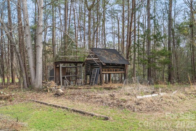 1122 Pine Knot Court, Clover, SC 29710