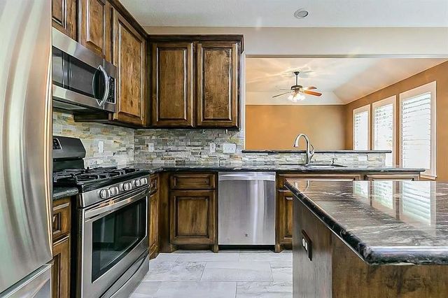 5823 Centennial Glen Drive, Katy, TX 77450