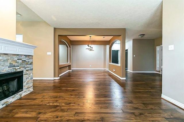 5823 Centennial Glen Drive, Katy, TX 77450