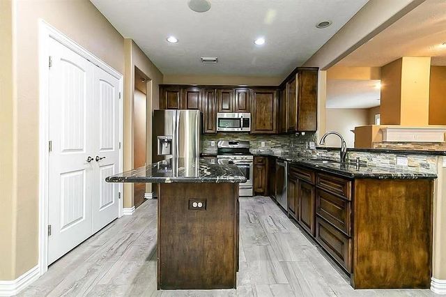 5823 Centennial Glen Drive, Katy, TX 77450