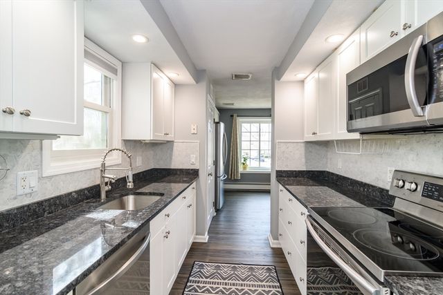 24 Homeward Lane 24, Natick, MA 01760