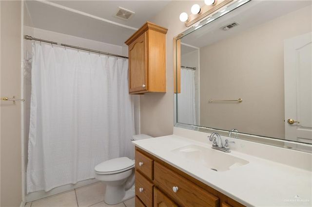6205 N 29th Lane, Mcallen, TX 78504