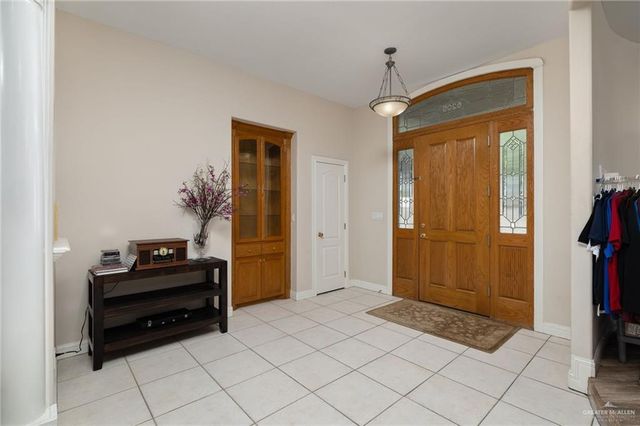 6205 N 29th Lane, Mcallen, TX 78504