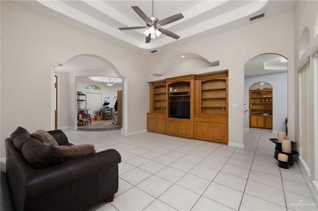 6205 N 29th Lane, Mcallen, TX 78504