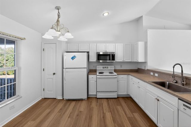 3311 NW JUANITA PLACE, Cape Coral, FL 33993