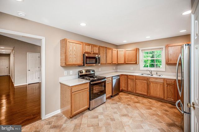 10211 OLD LAWYERS RD, Unionville, VA 22567