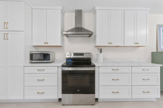 1317 White Drive, Charleston, SC 29407