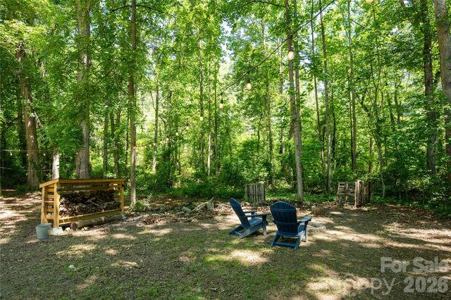 40 Dove Haven Lane, Hendersonville, NC 28791