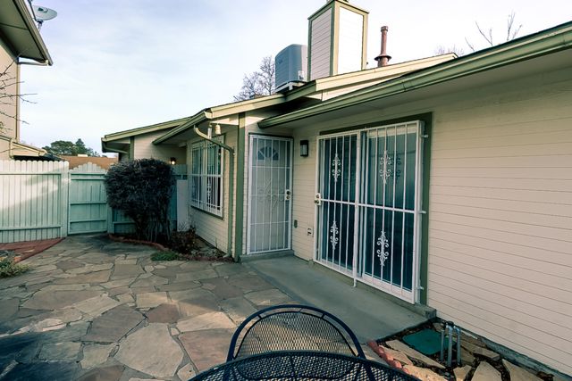 10214 Oso Grande Road NE, Albuquerque, NM 87111