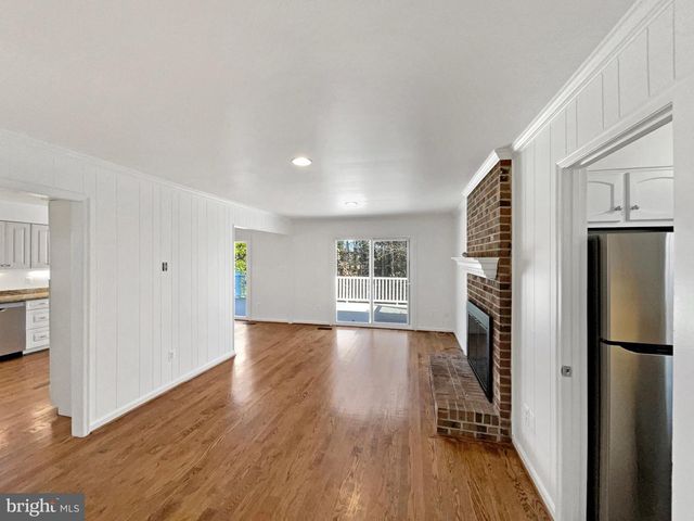 5815 JANE WAY, Alexandria, VA 22310